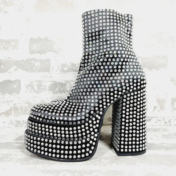 New Steve Madden Black Cobra Rhinestones Ankle Platform Boots C70 - Picture 1 of 11